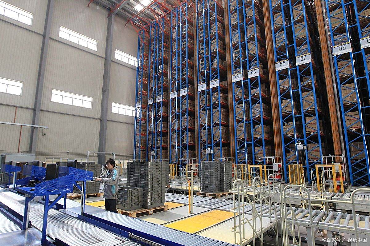 智能倉(cāng)儲(chǔ)與傳統(tǒng)倉(cāng)儲(chǔ)的核心差異